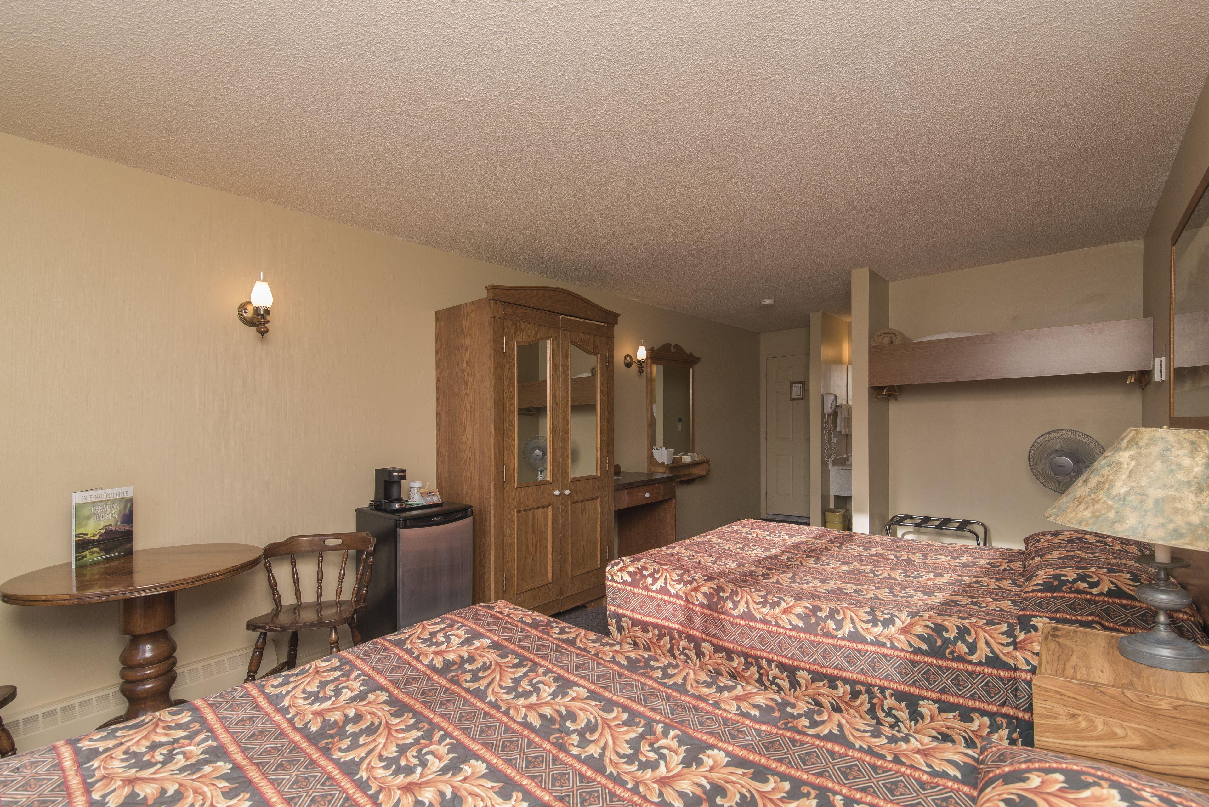 THE DRAKE INN CANMORE - BOOK YOUR STAY IN ADVANCE AND SAVE ON GREAT RATES